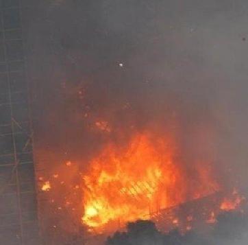 上海大楼着火