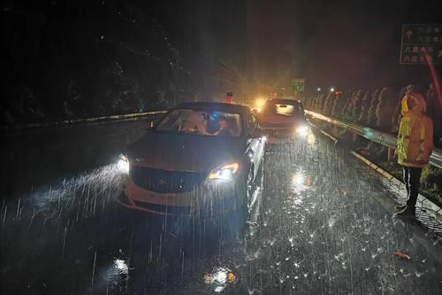 强降雨