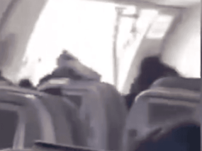 韩亚航空一客机舱门在空中打开 部分乘客出现呼吸困难！