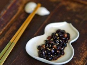 醋泡黑豆的正确做法教程视频 节气要吃的传统美食
