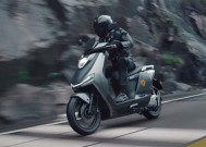 续航128公里 雅迪联手保时捷推出电动摩托车：卖4.5万！