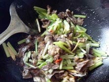 芹菜跟熟牛肉怎么煮