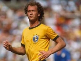 巴西足球巨星排名前十名 巴西历史上的足球巨星