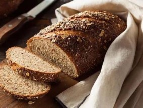 全麦面包是碳水化合物吗 全麦面包的碳水化合物很高,为什么会减肥
