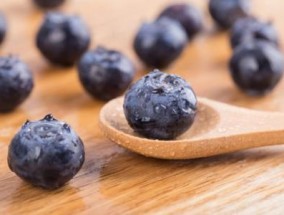 蓝莓的花青素是在皮里还是果肉里「蓝莓的花青素在果肉还是果皮」